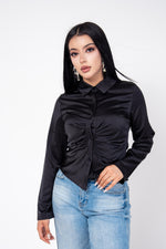 Camisera Satinada Plisada color Negro | ZAIVA