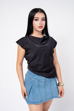 Blusa Cuello Cowl color Negro | ZAIVA