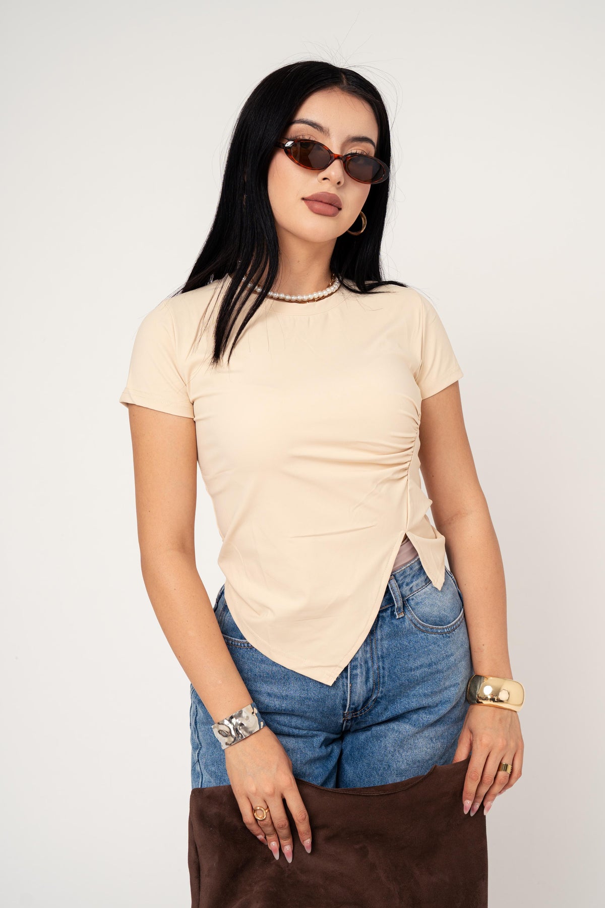 Blusa Basica Asimetrica color Beige Claro | ZAIVA