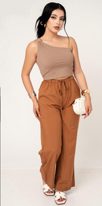 Crop Top Hombro Asimetrico Y Broche Metalico | ZAIVA