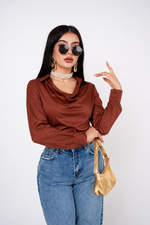 Blusa Cowl Neck por mayoreo — ZAIVA