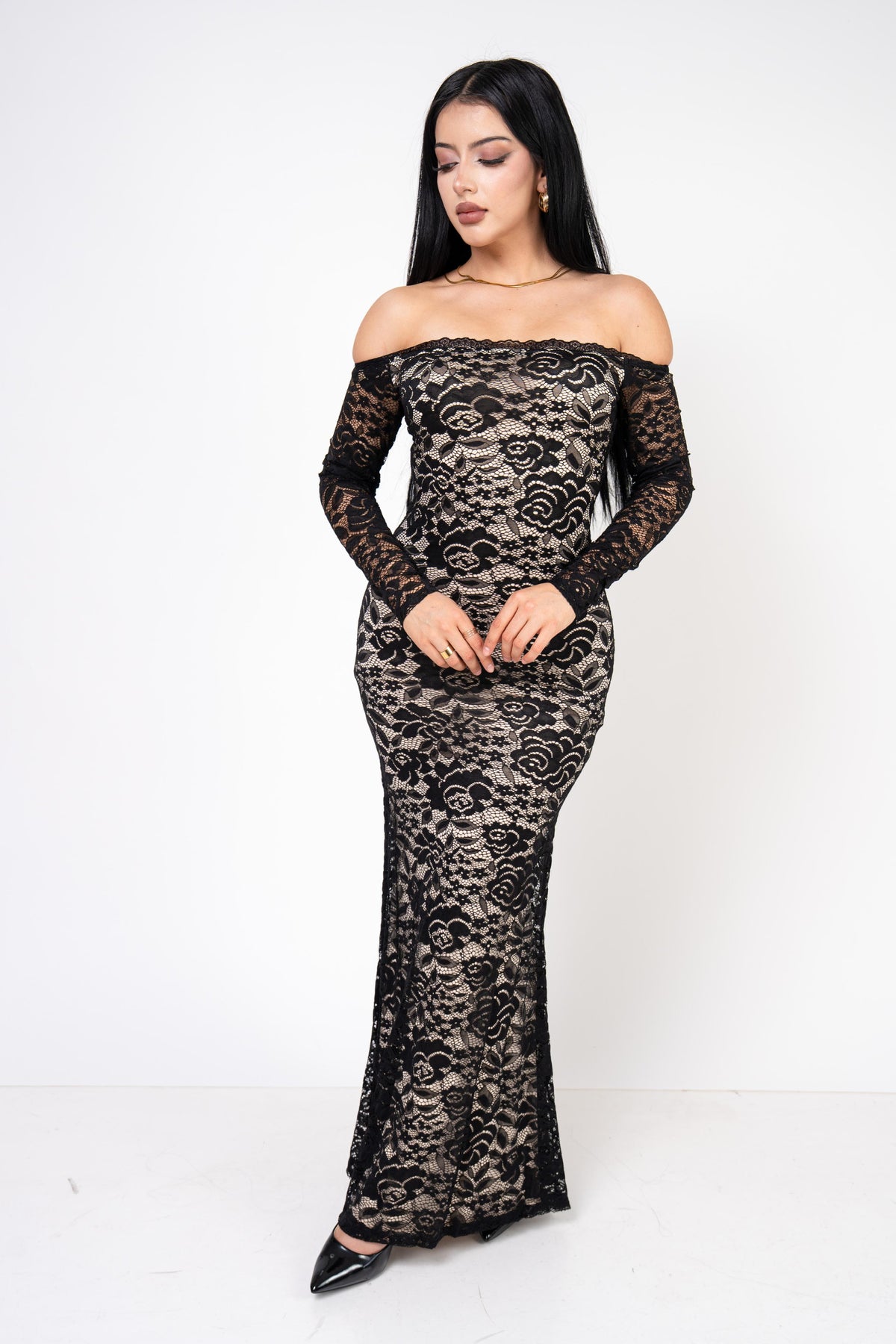 Vestido Formal Encaje Stretch color Negro/Beige | ZAIVA