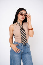 Top Fitted con Hebilla por mayoreo — ZAIVA (vista 4)