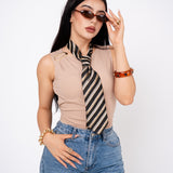 Top Fitted con Hebilla por mayoreo — ZAIVA (vista 4)