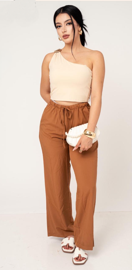 Crop Top Hombro Asimetrico Y Broche Metalico | ZAIVA
