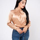 Blusa High Neck Satinada por mayoreo — ZAIVA (vista 10)