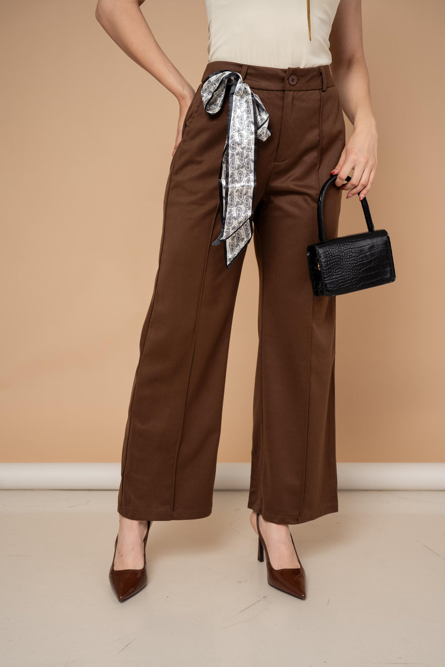 Pantalón Tailored Wide Leg · foto 6