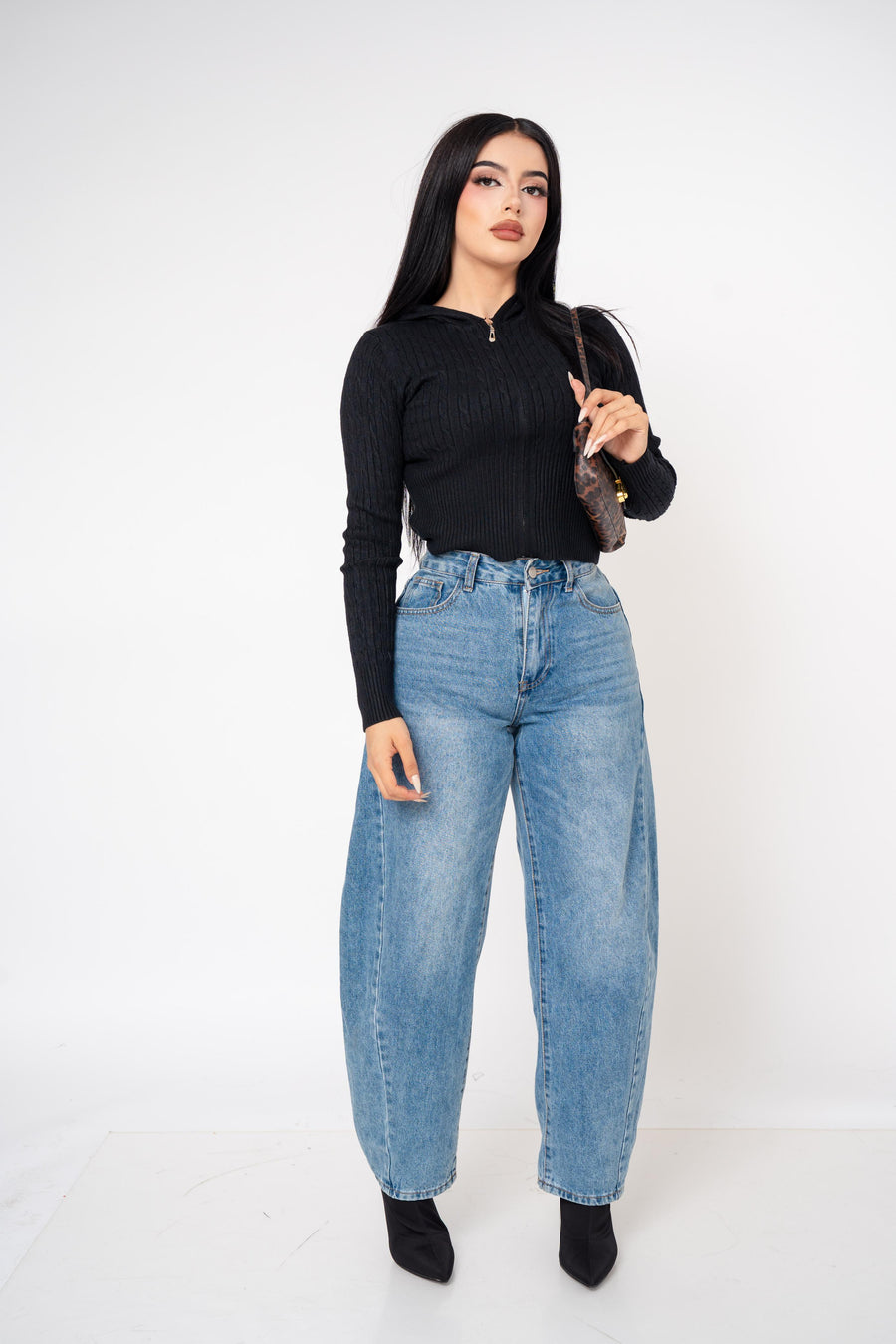 Suéter Crop Tejido Con Capucha Y Detalle Contraste · foto 10