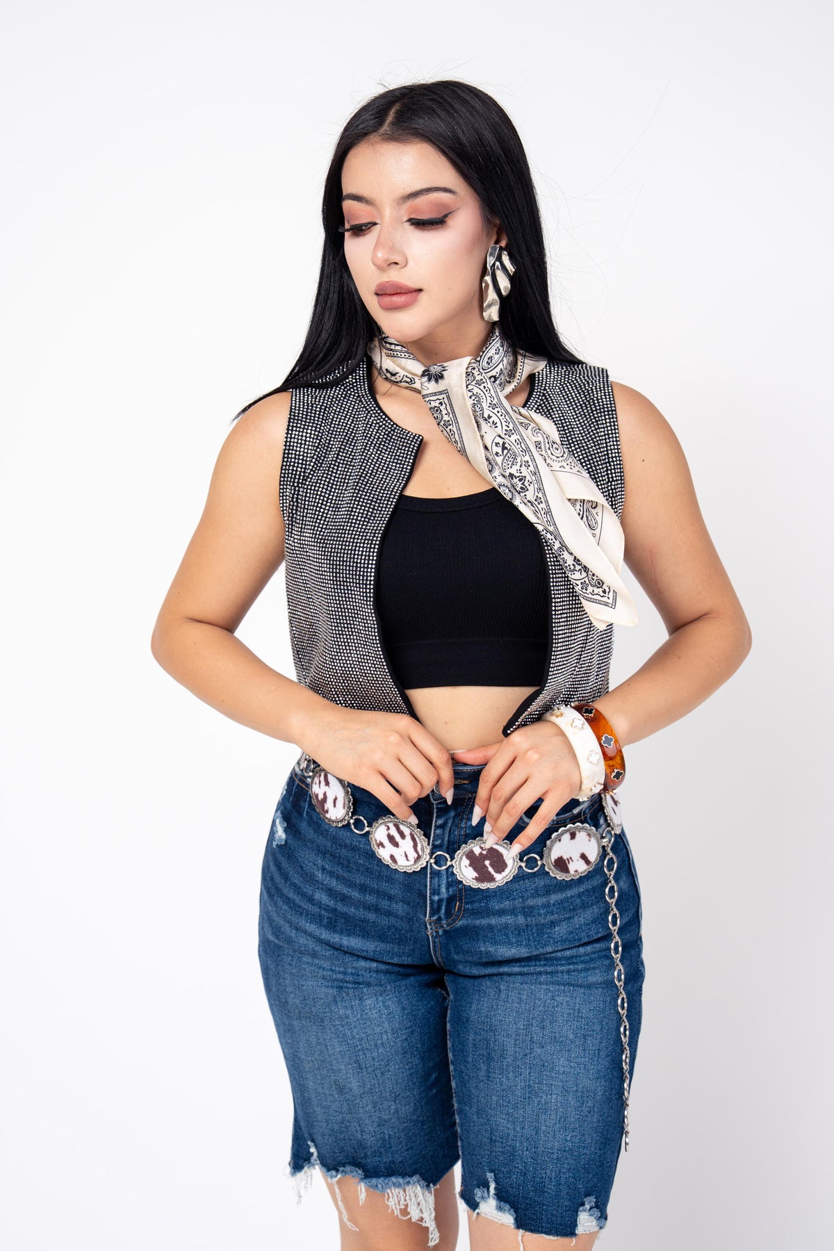 Chaleco Stretch Corto Con Pedreria color Plata | ZAIVA