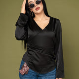 Blusa Vneck Crossed Satín por mayoreo — ZAIVA (vista 7)
