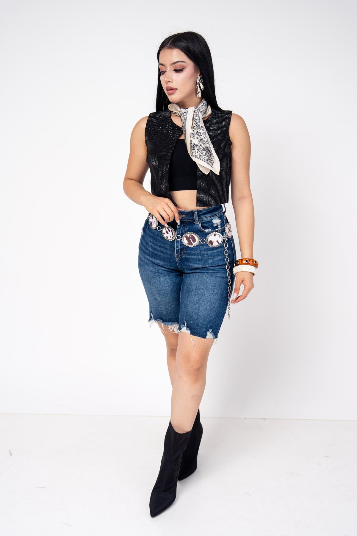 Chaleco Stretch Corto Con Pedreria | ZAIVA
