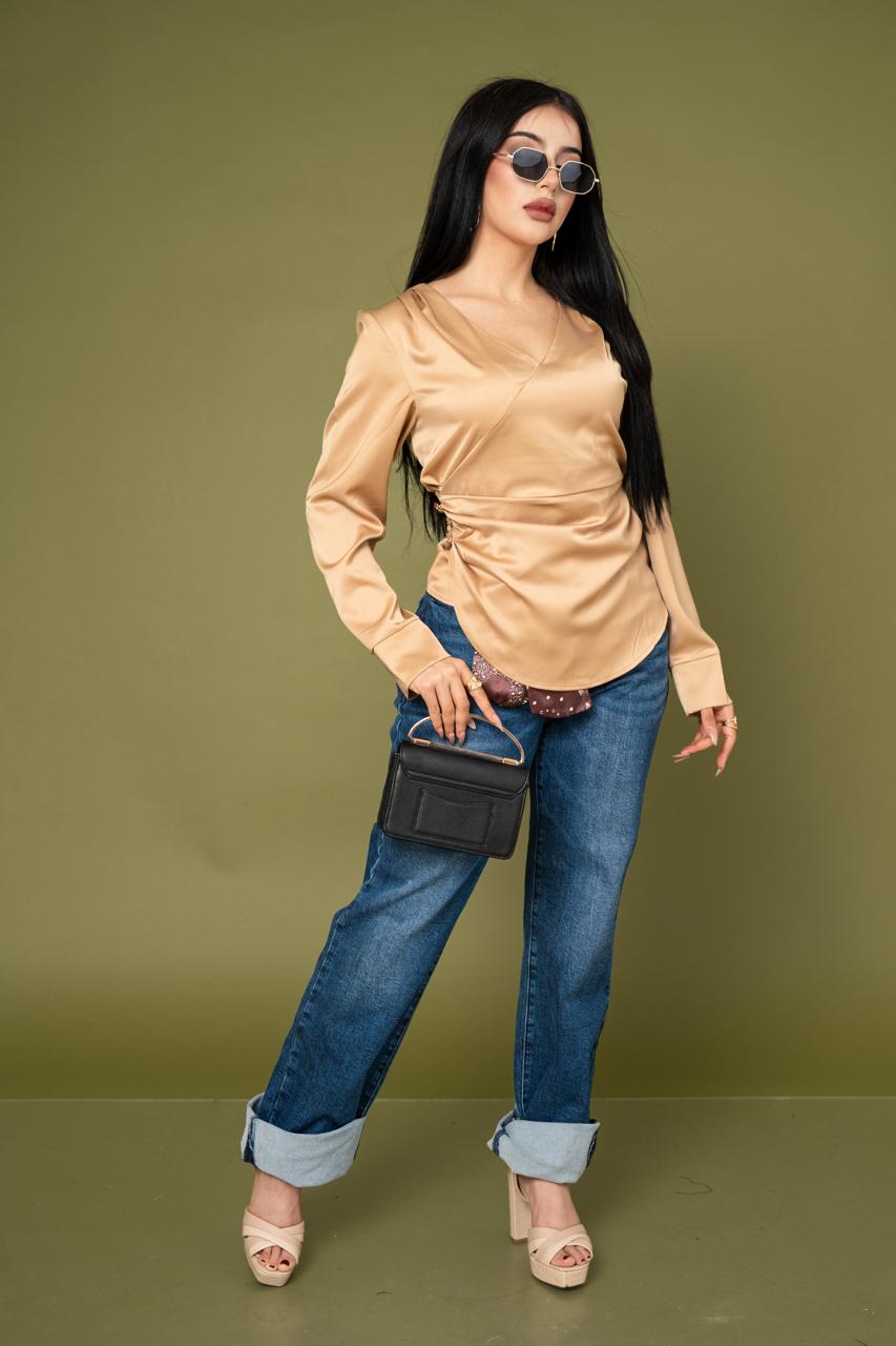 Blusa Vneck Crossed Satín por mayoreo — ZAIVA (vista 6)