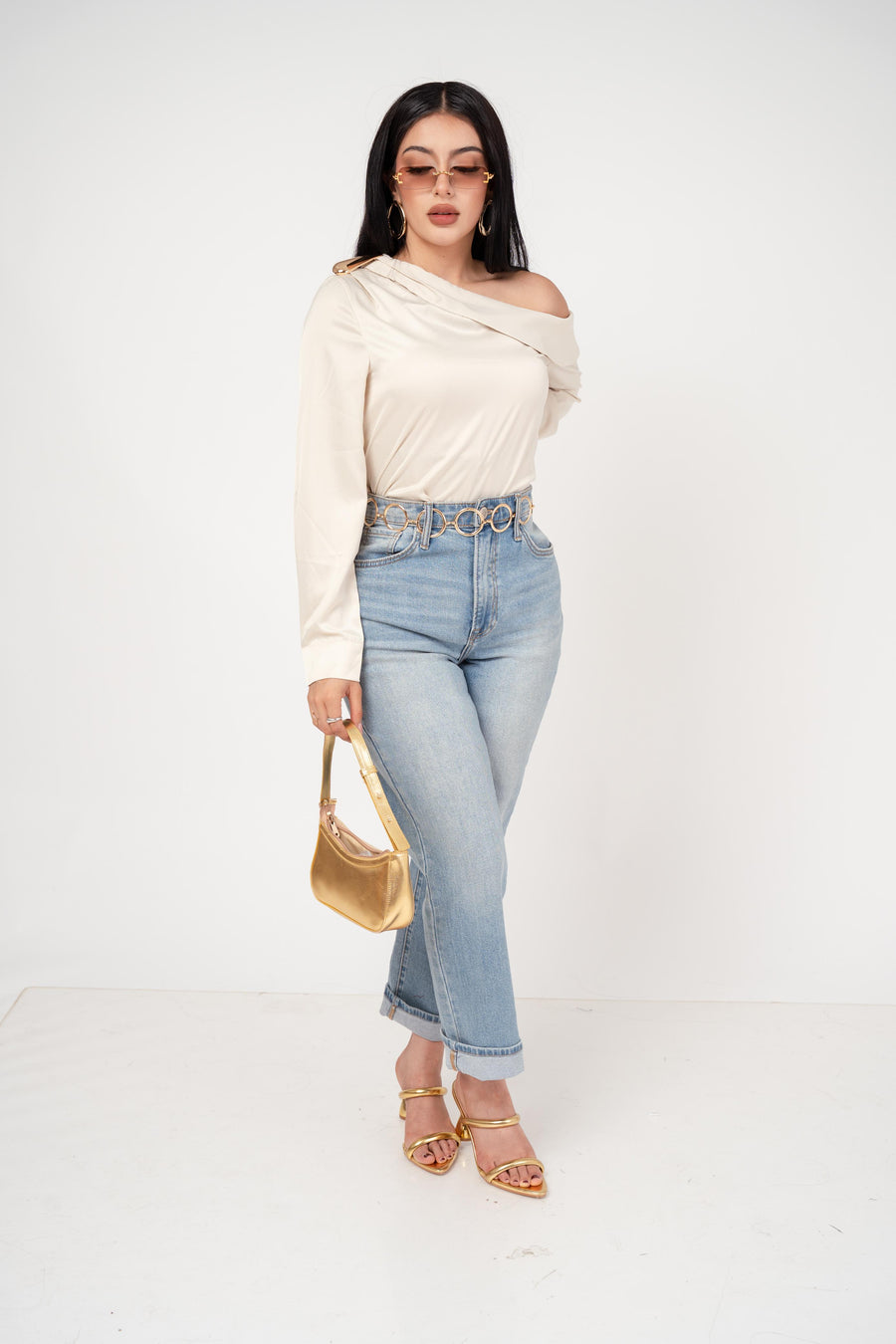 Blusa Asimetrica Satin One Shoulder · foto 4